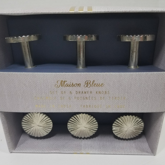 Maison Bleue drawer knobs pulls silver circle seashell sandollar 6 count - Picture 5 of 5